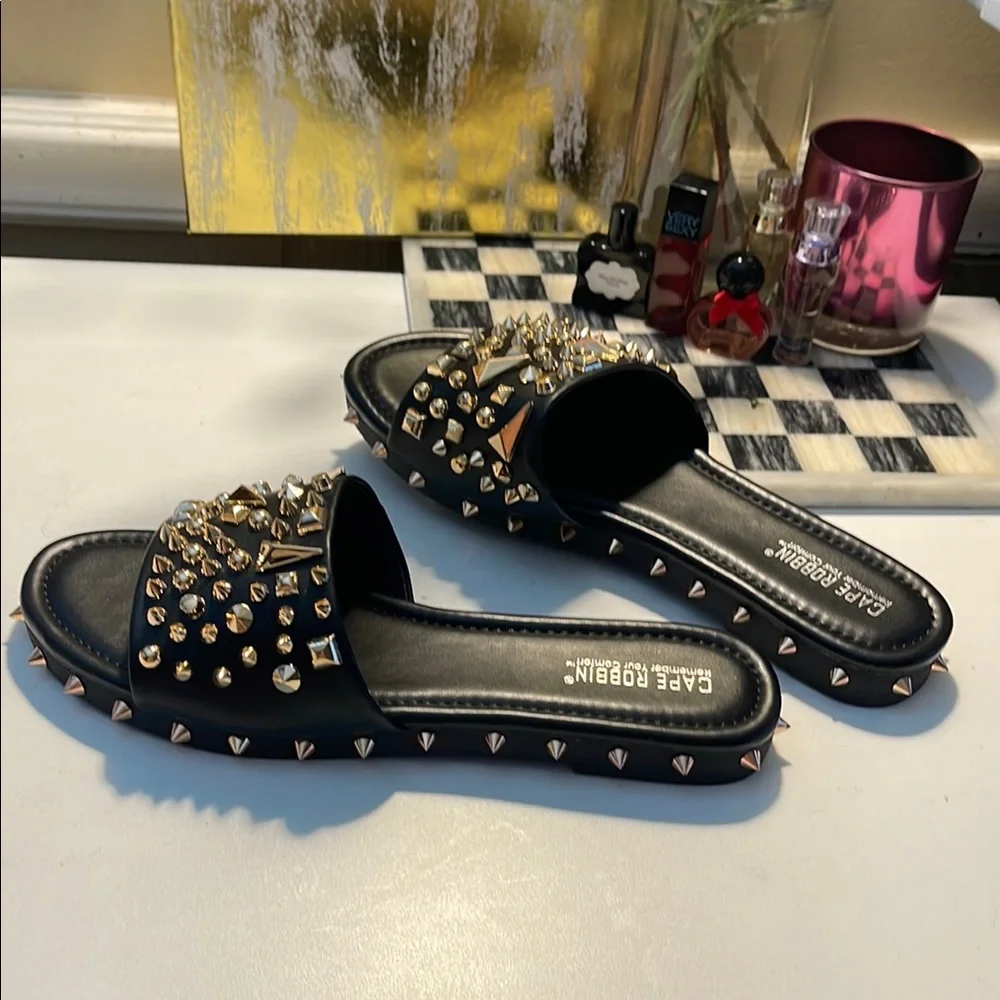 Cape Robbin Black and Gold Sandals with Bold Design Studsed - Picture 15 of 16